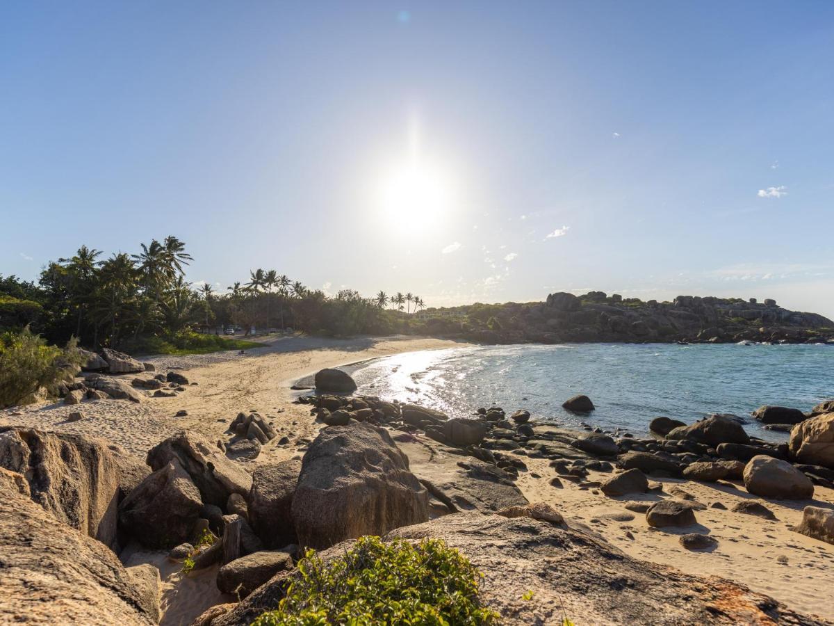 Nrma Bowen Beachfront Holiday Park Exteriör bild