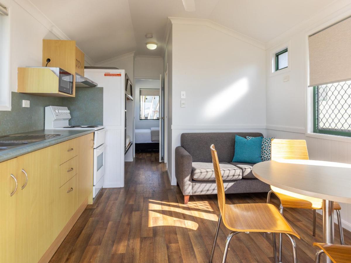 Nrma Bowen Beachfront Holiday Park Exteriör bild