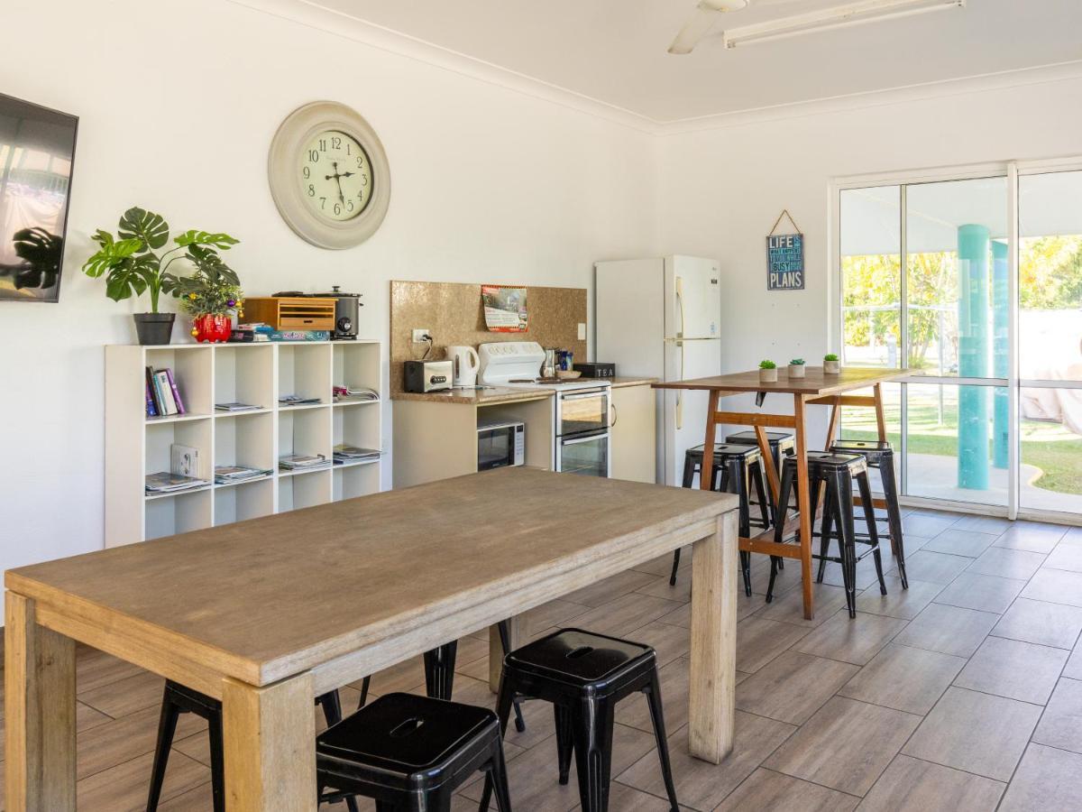 Nrma Bowen Beachfront Holiday Park Exteriör bild