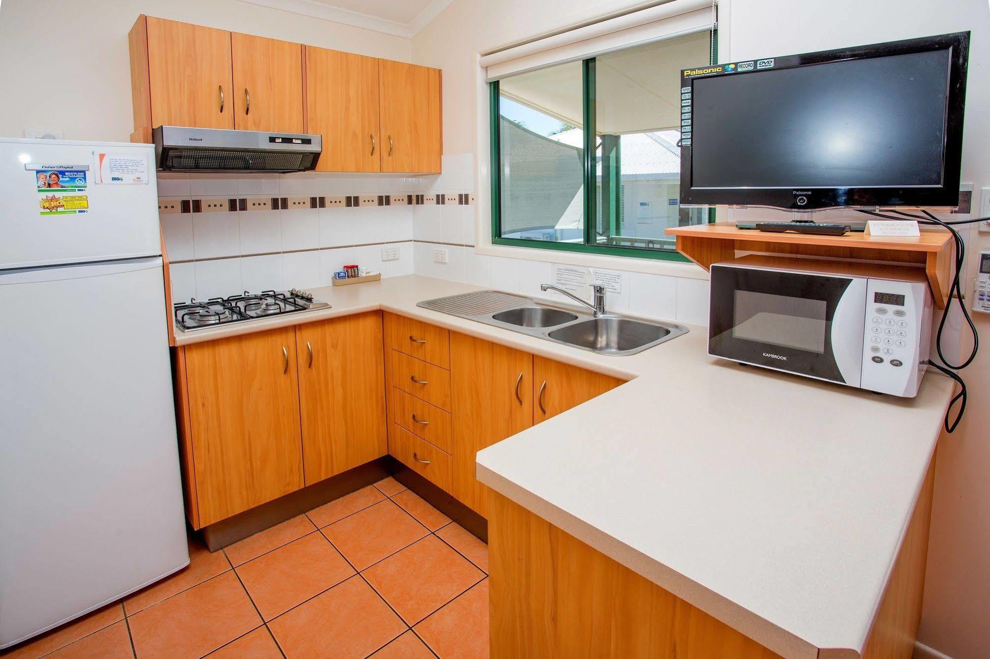 Nrma Bowen Beachfront Holiday Park Exteriör bild